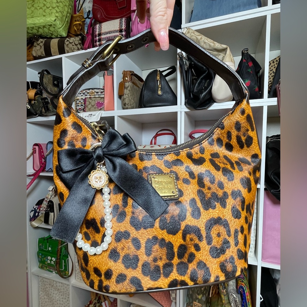 Dooney & Bourke Y2K Cheetah Hobo Shoulder Bag 🐆